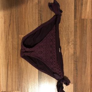 Knitted dark purple bikini bottoms